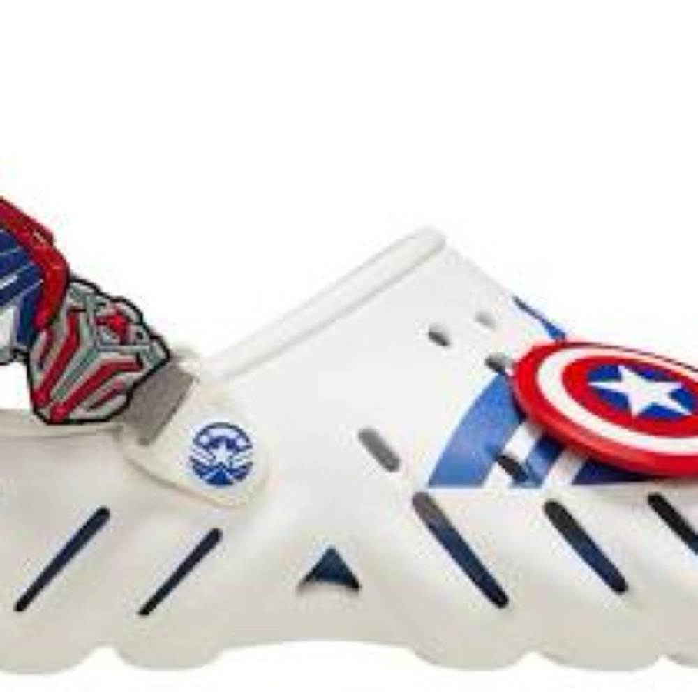CROCS UNISEX - Captain America Echo Clog - White, Red and Blue Size: 8W - 6M - Picture 3 of 12